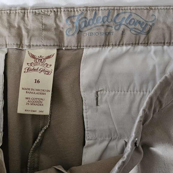 Faded Glory Tan-Khaki Chino Bermuda Shorts 16 - Picture 4 of 6